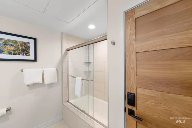 $575,000 | 780 Village Drive, Unit 210, Donnelly, ID 83615