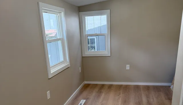 $86,900 | 133 West Main Street, Clinton, CT 06413