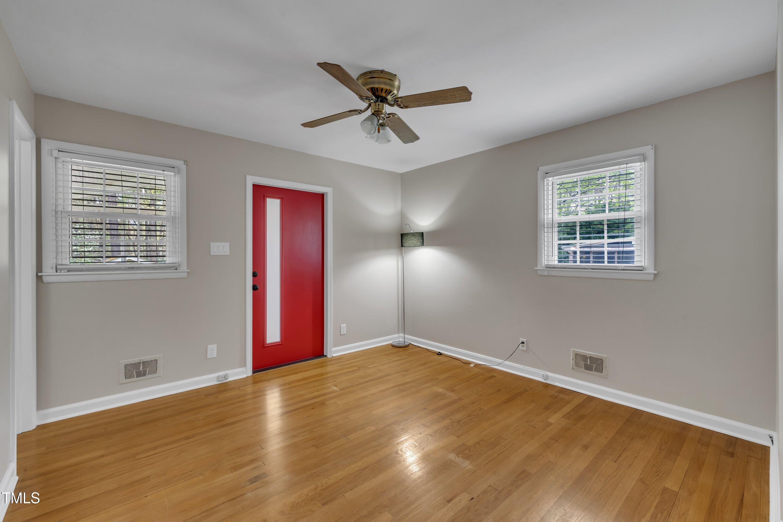 407 West Cornwall Road Cary, NC 27511 - Photo 20 of 34 26-407 W Cornwall Rd-20