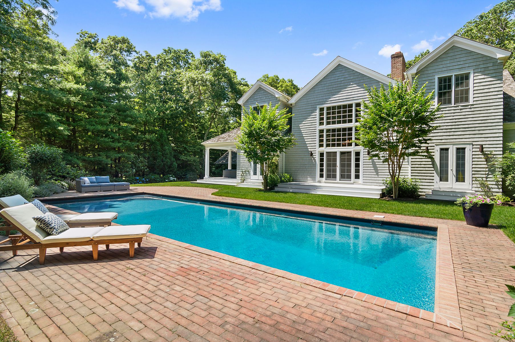 20 Cedar Trail East Hampton, NY 11937 - Photo 1 of 10