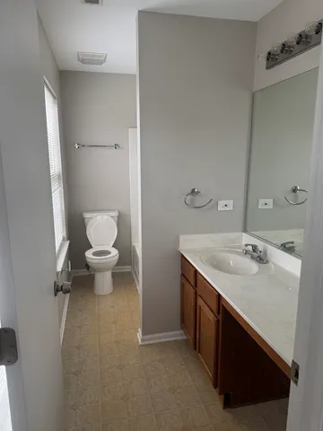 $345,000 | 825 Grant Drive, Minooka, IL 60447