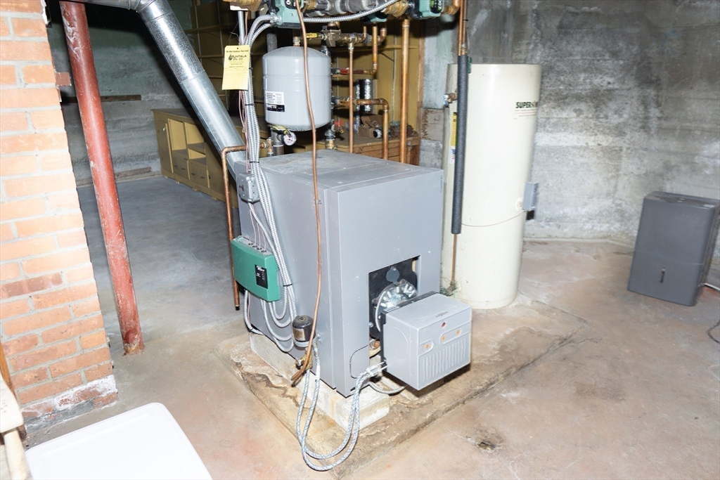 10 Kenwood Road Holden, MA 01520 - Photo 29 of 41