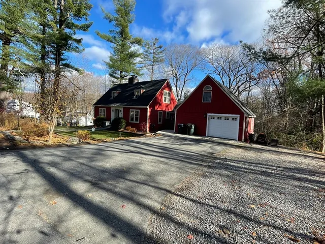 $560,000 | 10 Kenwood Road, Holden, MA 01520