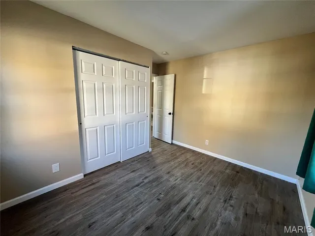 $184,900 | 2390 Teakwood Manor Drive, Florissant, MO 63031