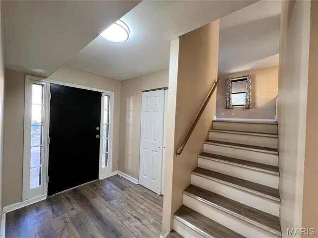 $184,900 | 2390 Teakwood Manor Drive, Florissant, MO 63031