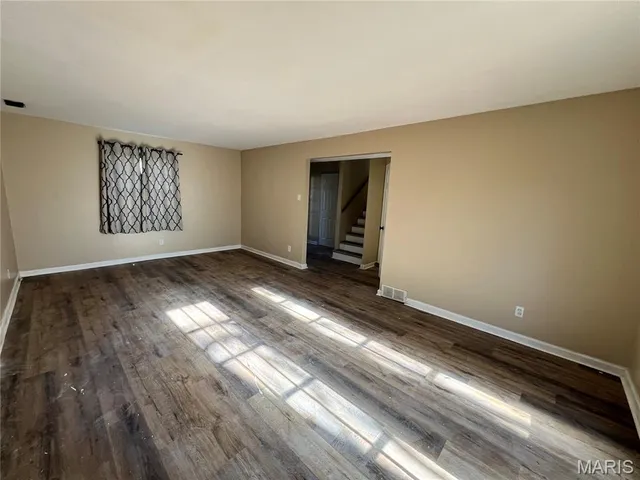 $184,900 | 2390 Teakwood Manor Drive, Florissant, MO 63031