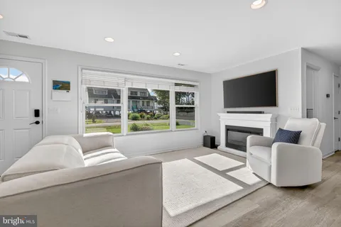 $575,000 | 713 Bay Drive, Stevensville, MD 21666