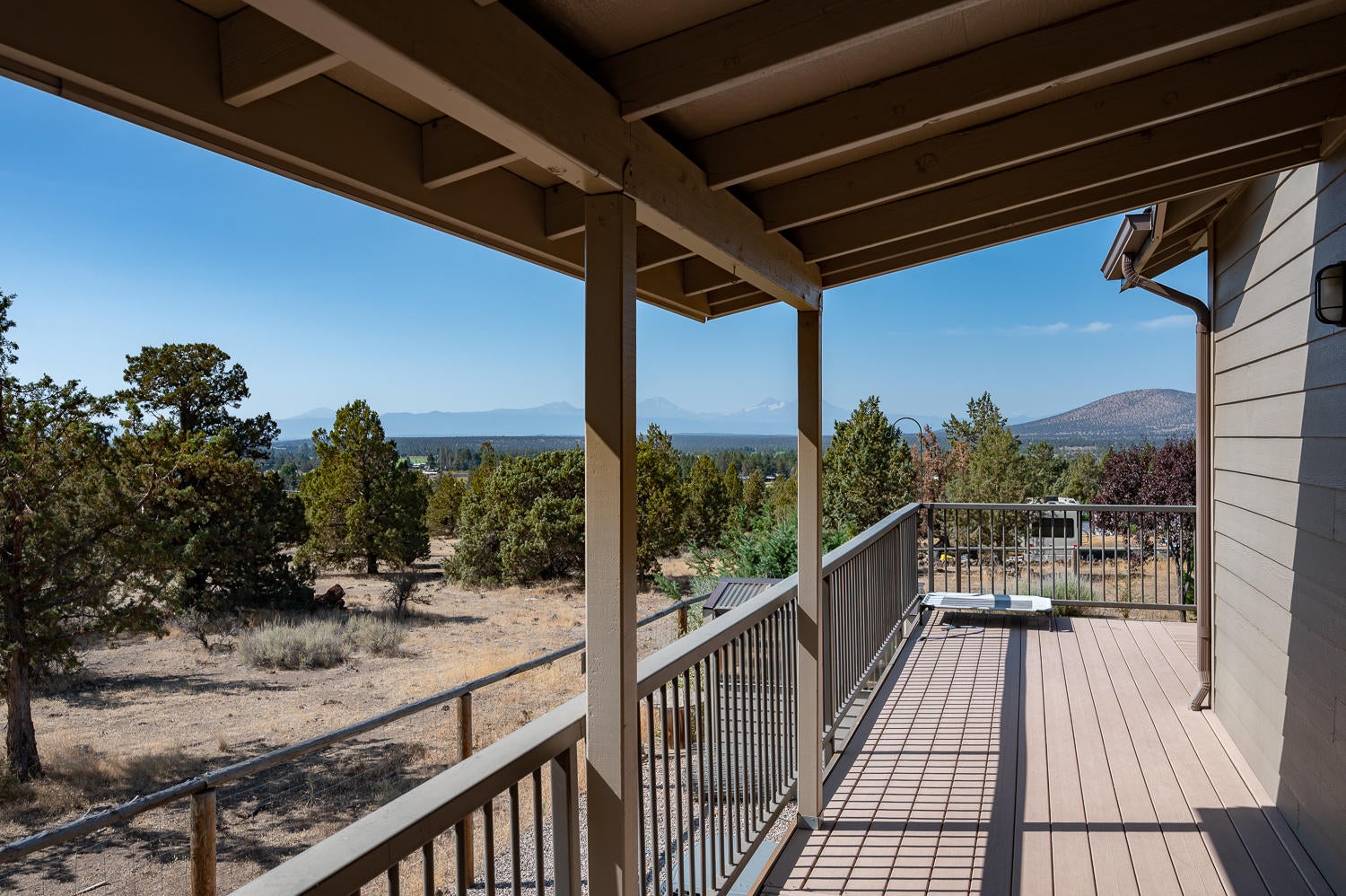 3242 Southwest 43rd Street Redmond, OR 97756 - Photo 24 of 38 South side wrap around deck