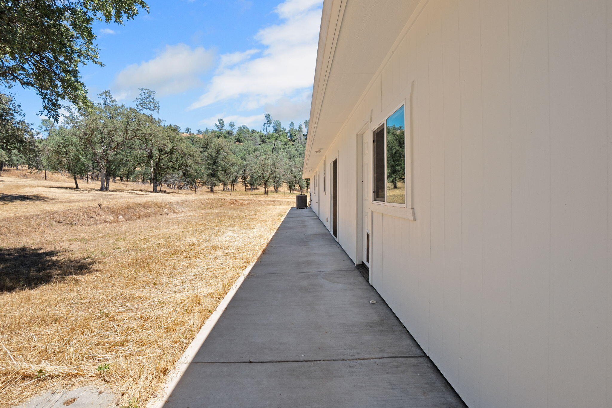 10753 French Creek Road Palo Cedro, CA 96073 - Photo 44 of 60 Side of House