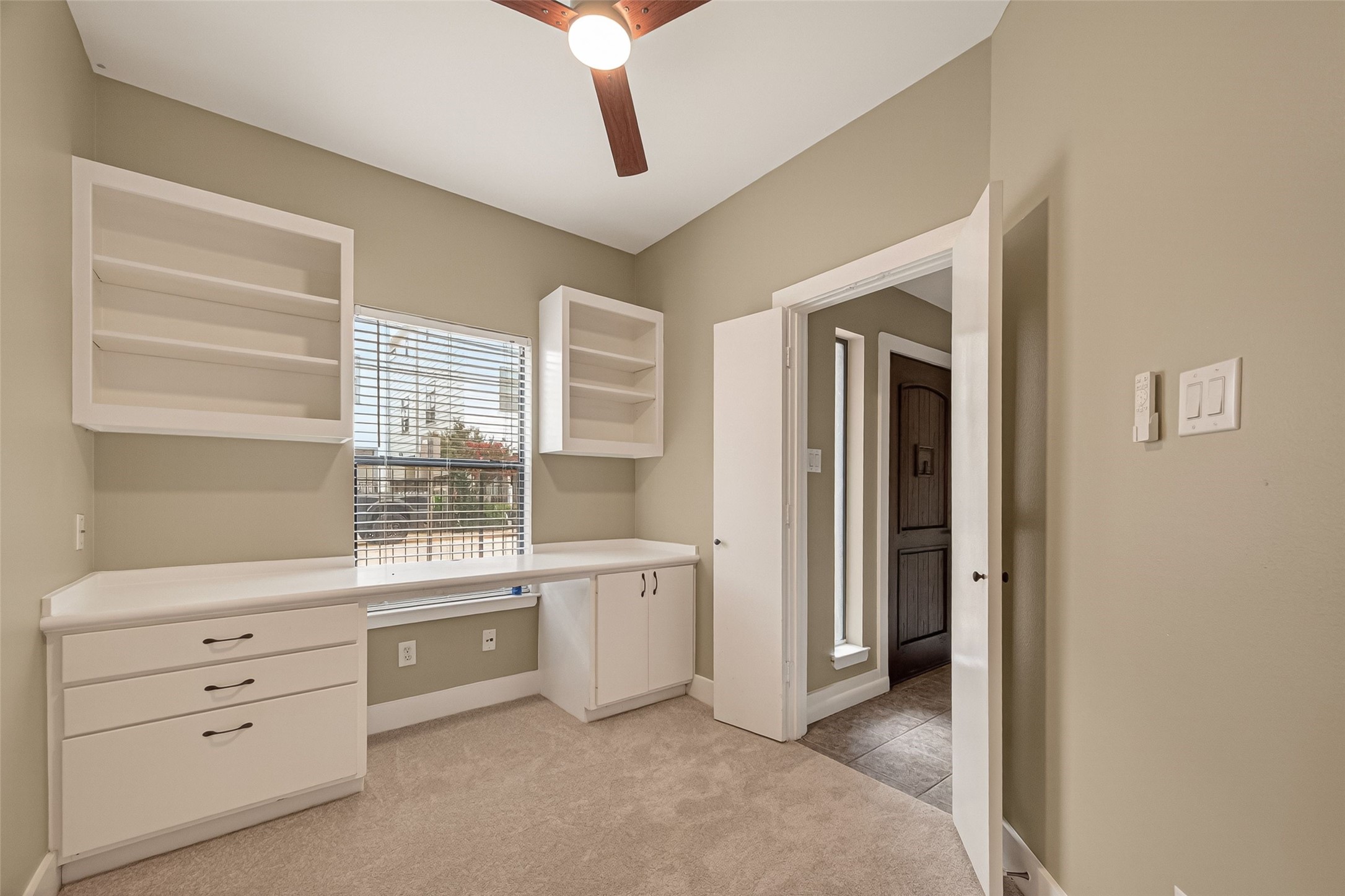 5665 Larkin Street Houston, TX 77007 - Photo 6 of 36