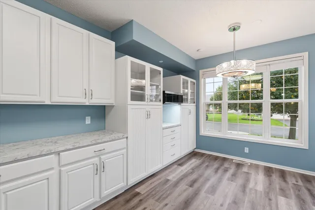 $439,900 | 1680 Oakbrooke Court, Eagan, MN 55122