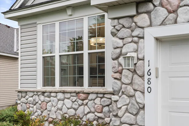 $439,900 | 1680 Oakbrooke Court, Eagan, MN 55122