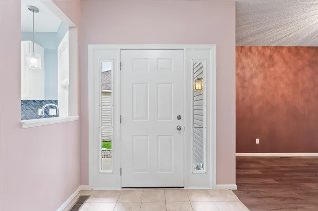 $439,900 | 1680 Oakbrooke Court, Eagan, MN 55122