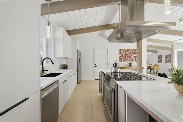 $1,999,999 | 1622 Eleanor Drive, San Mateo, CA 94402