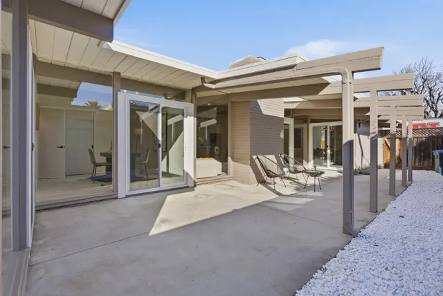 $1,999,999 | 1622 Eleanor Drive, San Mateo, CA 94402