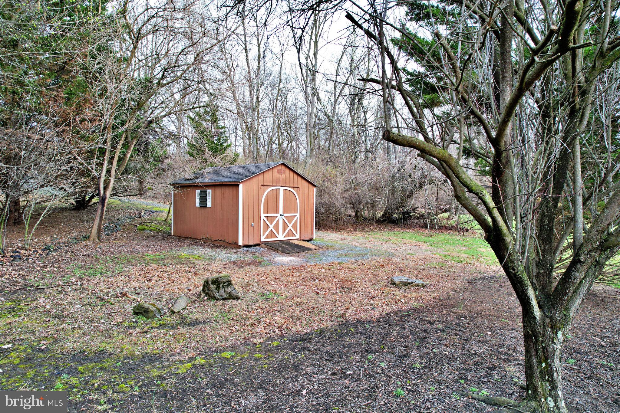407 Lost Road Martinsburg, WV 25403 - Photo 19 of 53