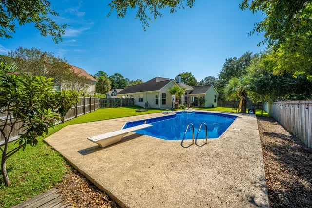 $495,000 | 8525 Long Meadow Drive, North Charleston, SC 29420