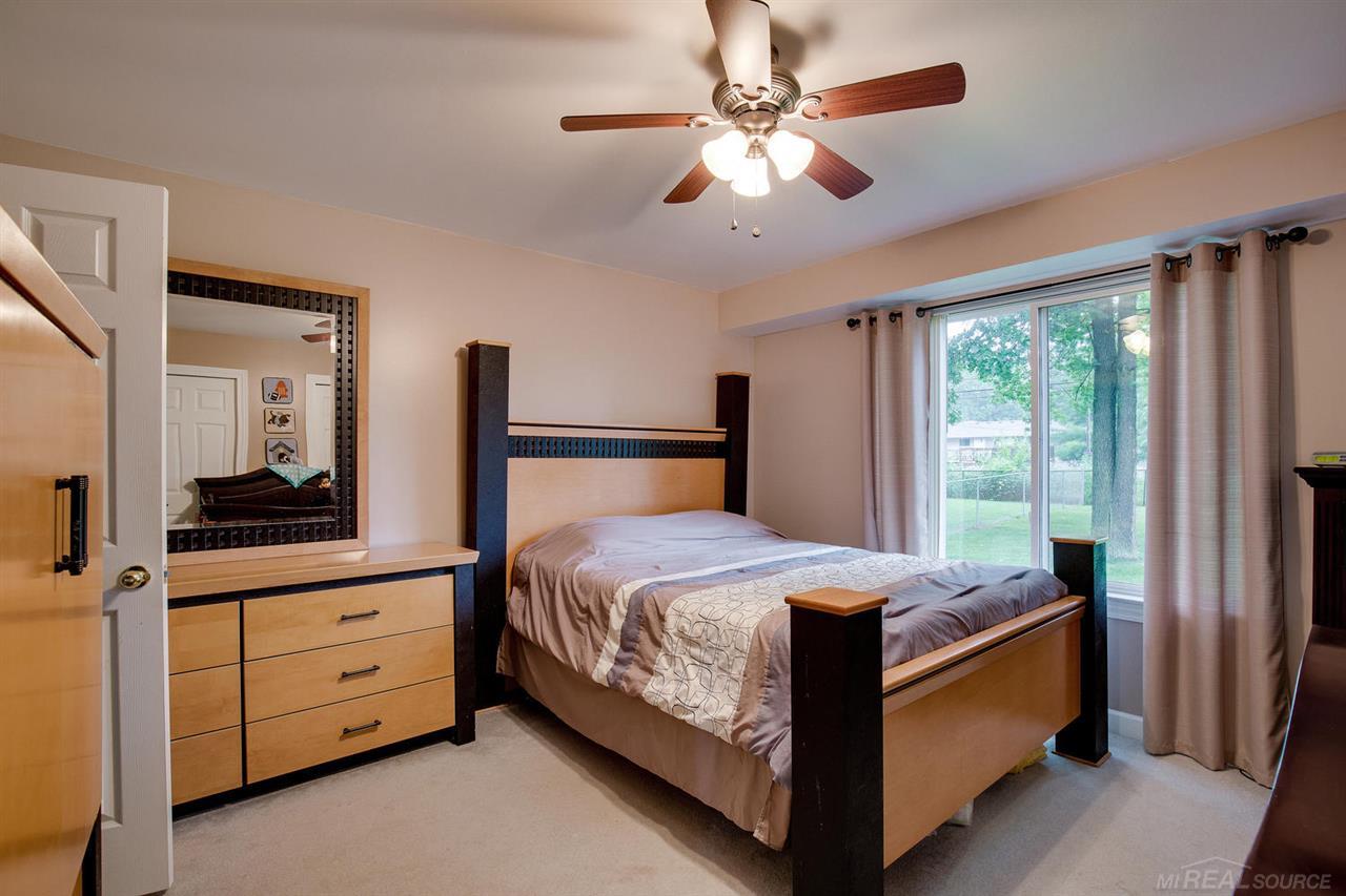 2800 York Road Rochester Hills, MI 48309 - Photo 14 of 26