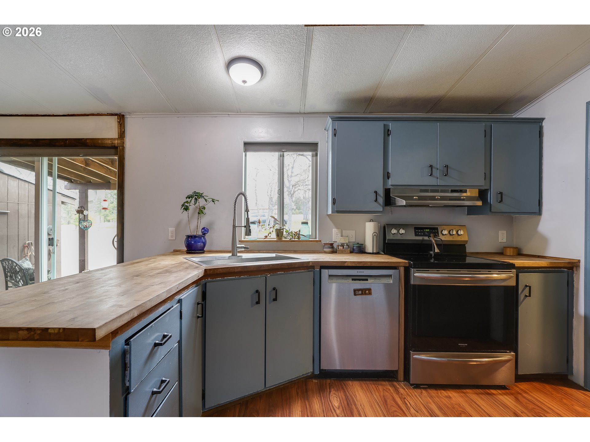 2505 Dry Creek Road Mosier, OR 97040 - Photo 9 of 48