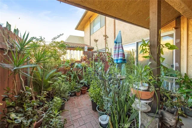 $525,000 | 5530 Welland Avenue, Unit 14, Temple City, CA 91780