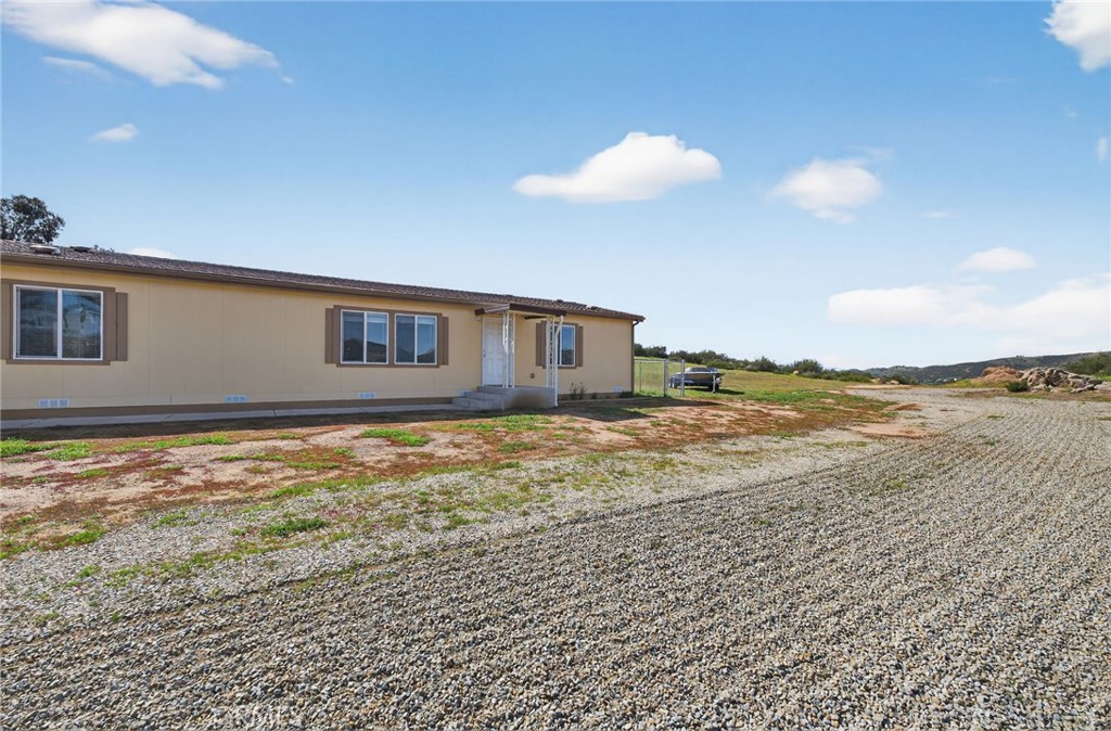 39230 Grassy Road Temecula, CA 92592 - Photo 26 of 34