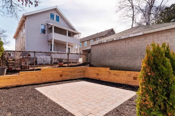 $965,000 | 652 Belmont Street, Unit 2, Watertown, MA 02472