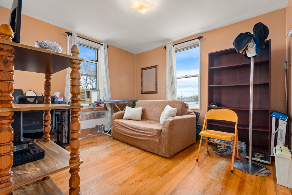 60-11 Broadway, Unit 3C Queens, NY 11377 - Photo 6 of 18