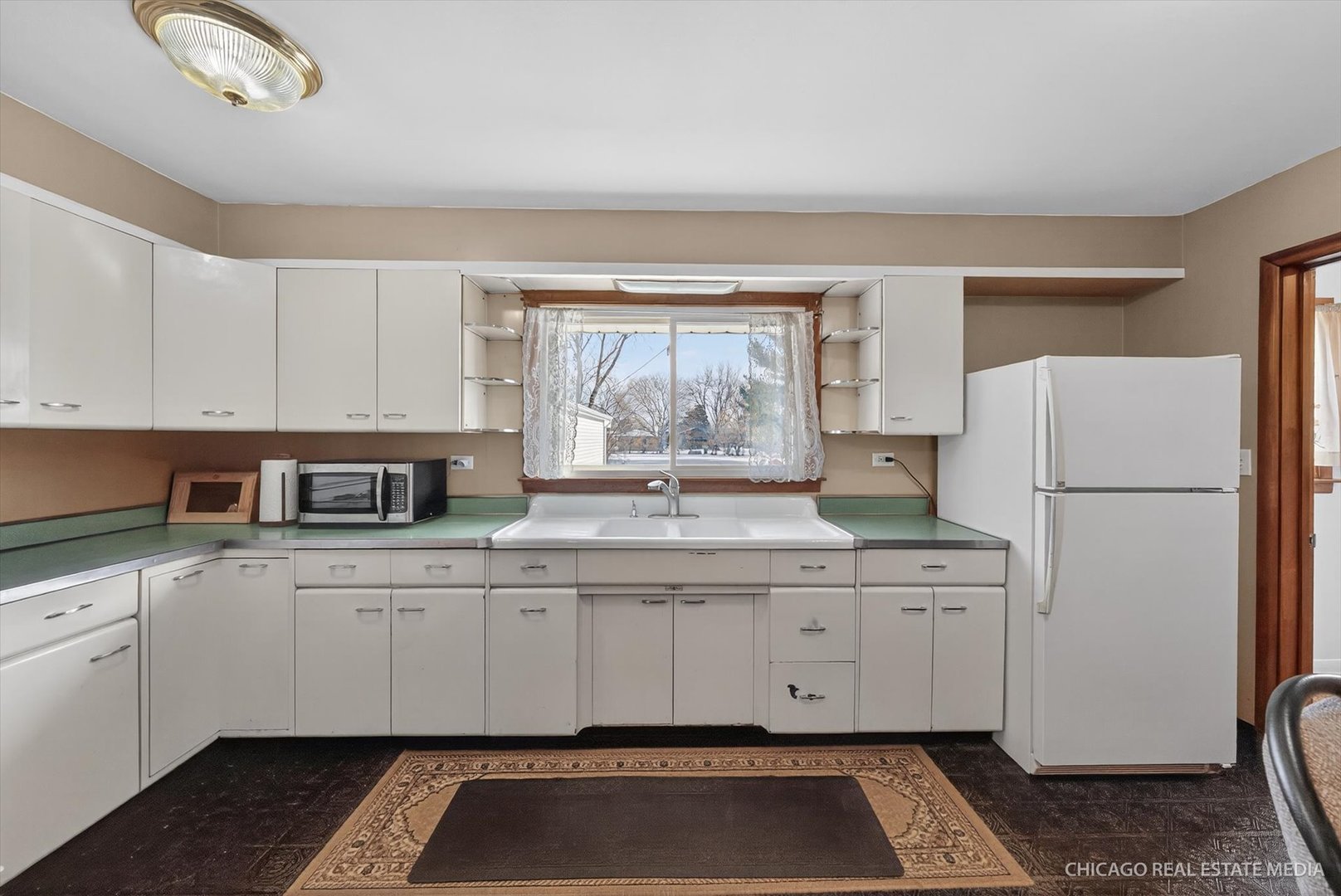 871 South Chatham Avenue Addison, IL 60101 - Photo 11 of 22