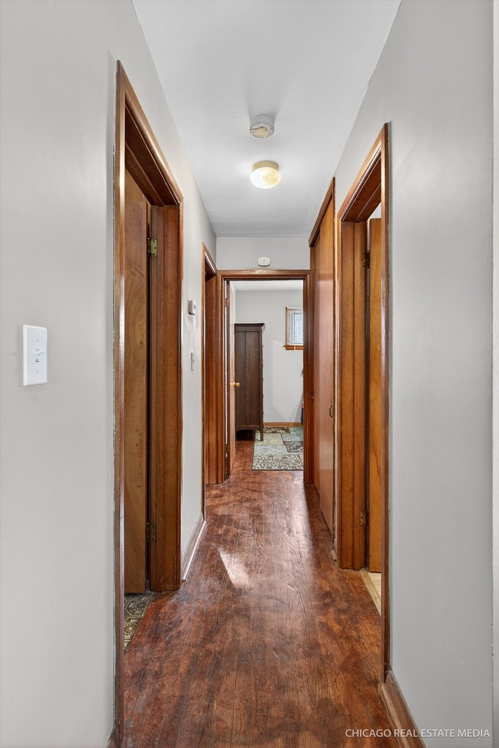 871 South Chatham Avenue Addison, IL 60101 - Photo 14 of 22