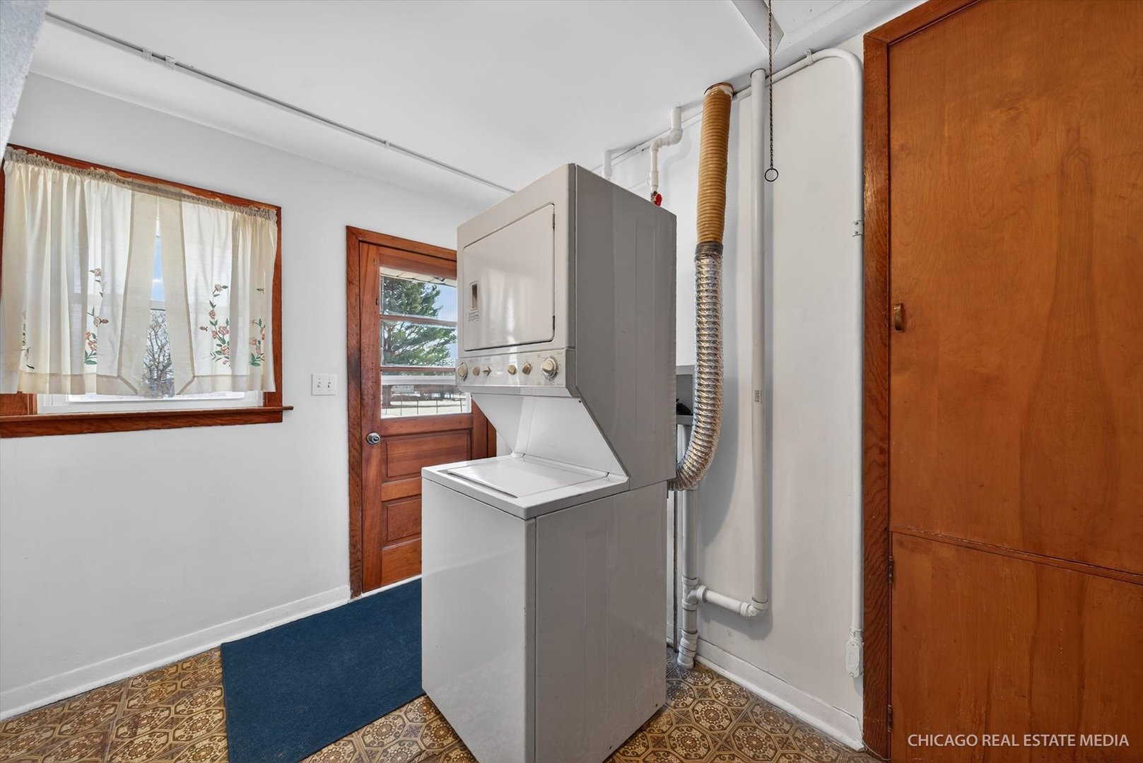 871 South Chatham Avenue Addison, IL 60101 - Photo 16 of 22