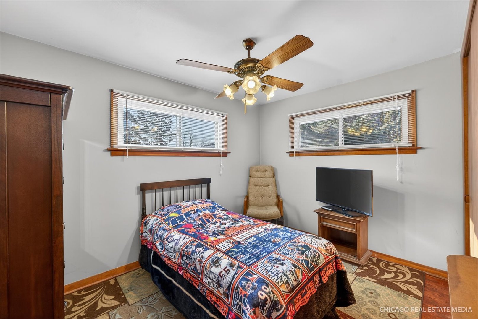 871 South Chatham Avenue Addison, IL 60101 - Photo 6 of 22