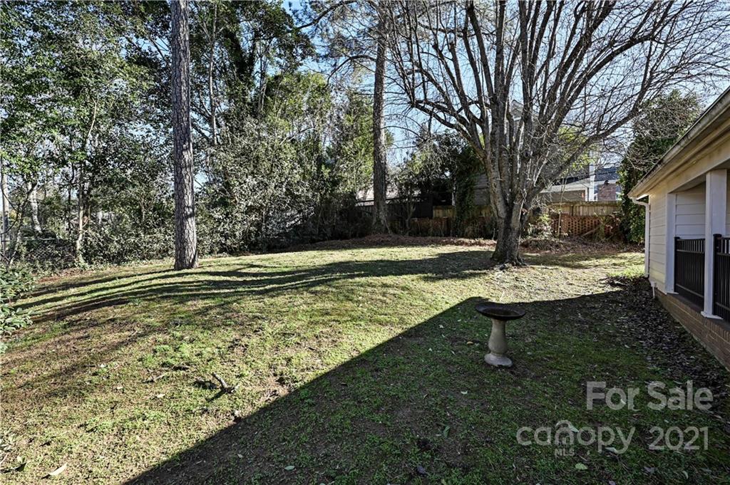 1637 Sterling Road Charlotte, NC 28209 - Photo 3 of 10 Gallery Image 3