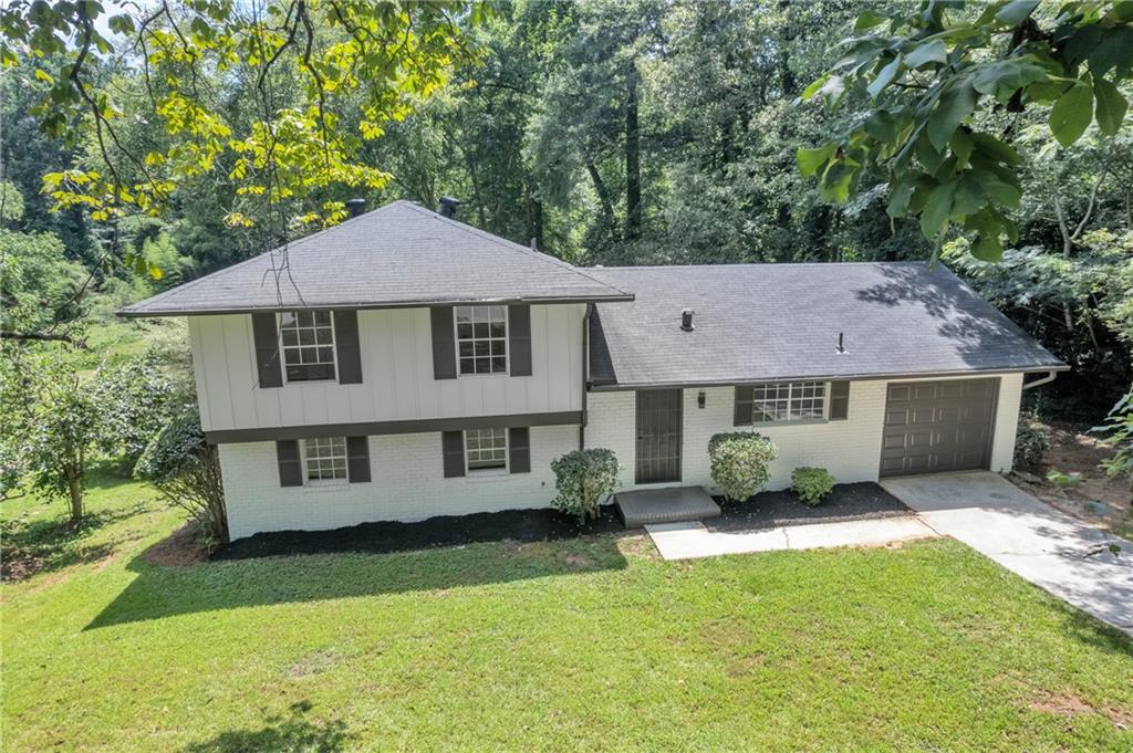 4374 Cedar Ridge Trail Stone Mountain, GA 30083 - Photo 2 of 35