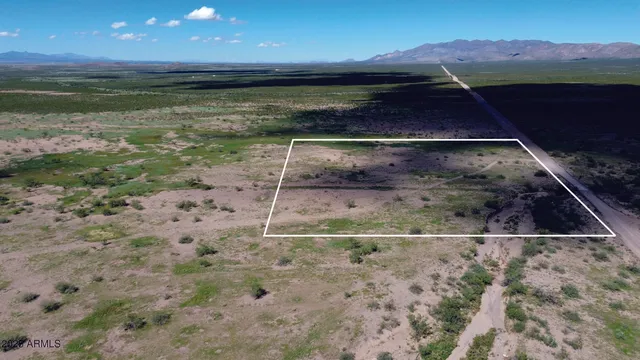$17,900 | 8.59-acres North Leslie Canyon Road, Unit 29A, Douglas, AZ 85607