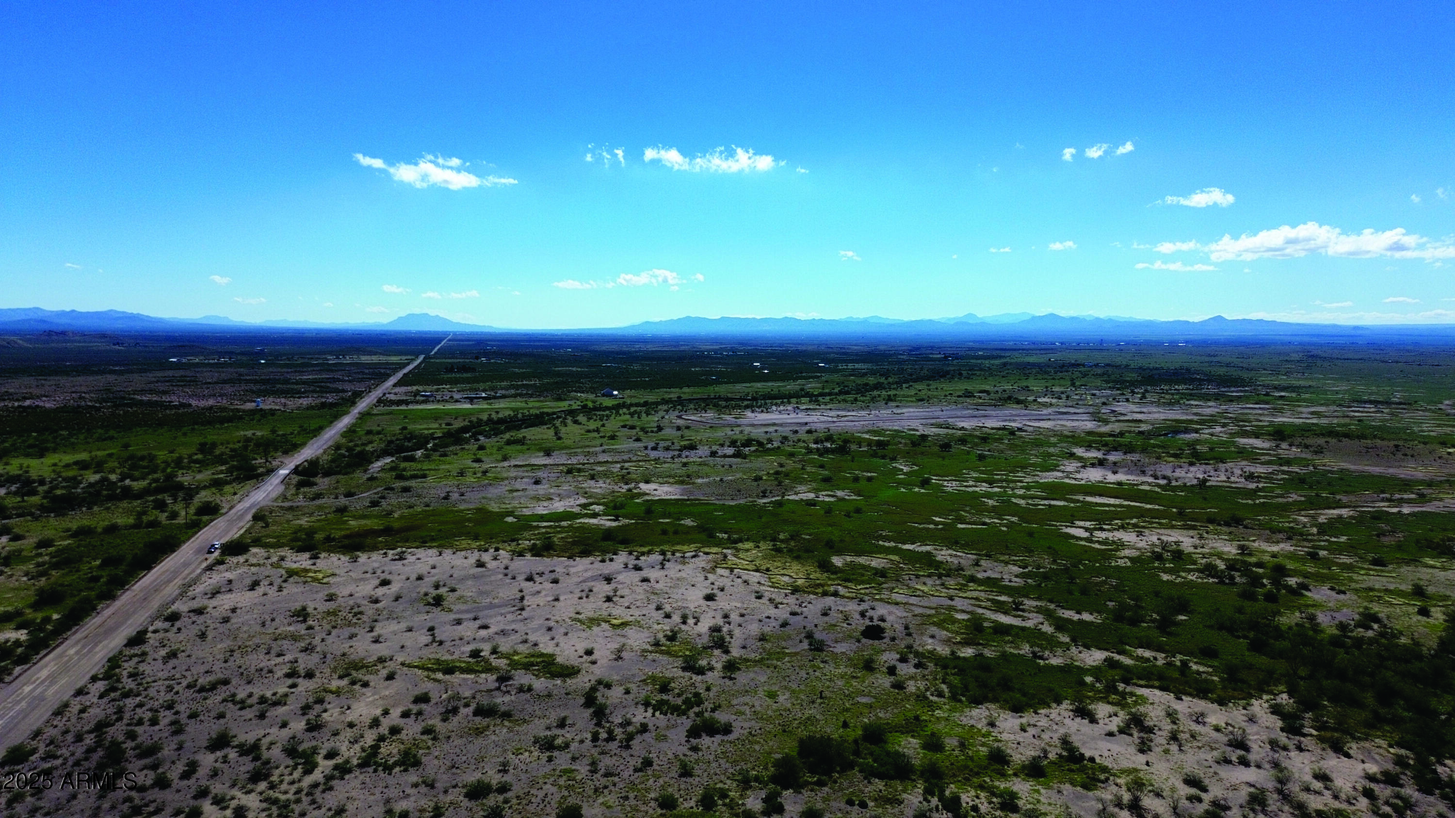 8.59-acres North Leslie Canyon Road, Unit 29A Douglas, AZ 85607 - Photo 4 of 17 a view of a backyard of a house