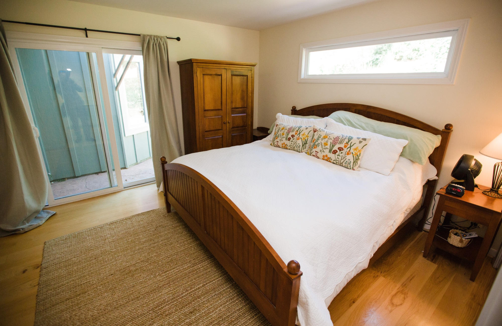927 Randolph Road Santa Barbara, CA 93111 - Photo 11 of 17 a bedroom with a bed and a mirror