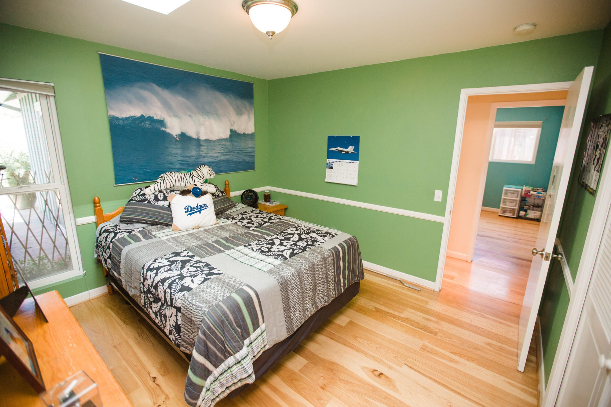 927 Randolph Road Santa Barbara, CA 93111 - Photo 15 of 17 a bedroom with a bed and a mirror