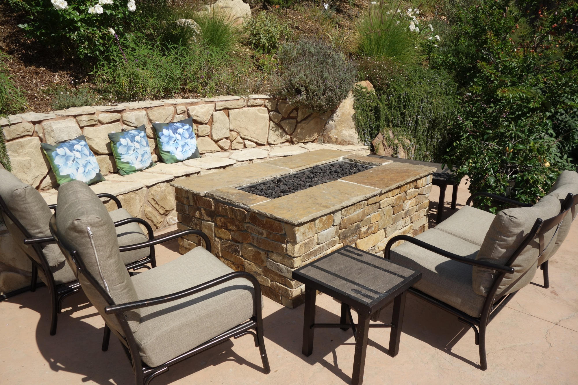 927 Randolph Road Santa Barbara, CA 93111 - Photo 10 of 17 a terrace of a house with outdoor seating