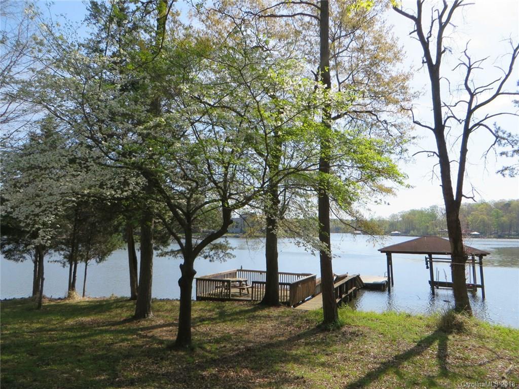 3722 Messina Road Lake Wylie, SC 29710 - Photo 3 of 34 Gallery Image 3