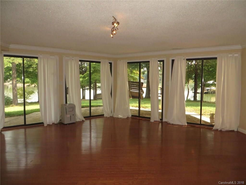 3722 Messina Road Lake Wylie, SC 29710 - Photo 27 of 34 Gallery Image 27