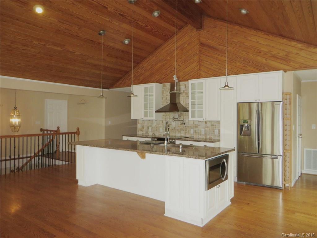 3722 Messina Road Lake Wylie, SC 29710 - Photo 10 of 34 Gallery Image 10