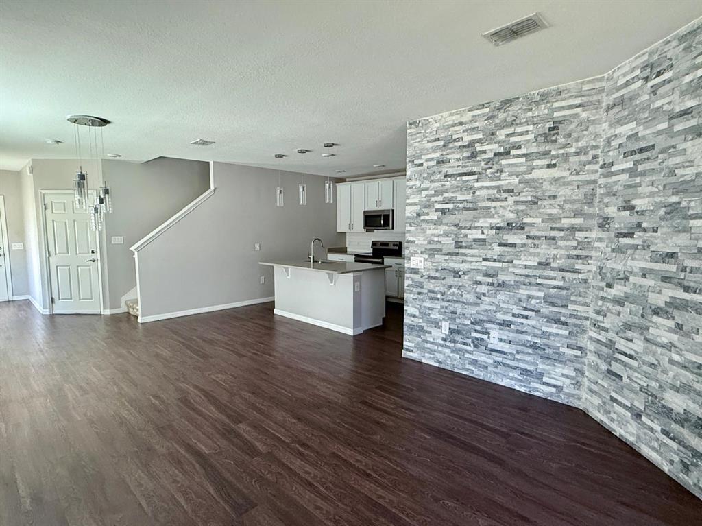3301 Beau Road Kissimmee, FL 34746 - Photo 3 of 29 Gallery Image 3