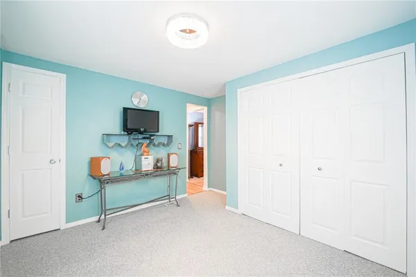 $259,900 | 501 Avon Street, New Castle, PA 16101