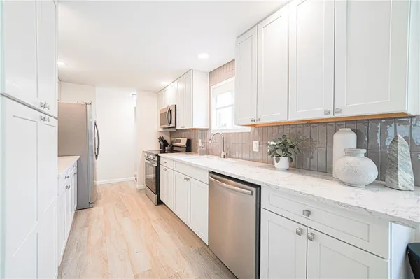 $259,900 | 501 Avon Street, New Castle, PA 16101