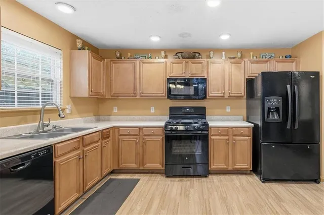 $340,000 | 3396 Amhurst Parkway, Atlanta, GA 30349