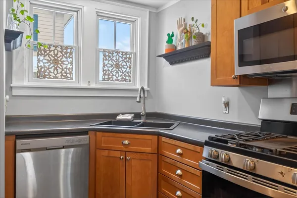 $300,000 | 25 Seabury Street, Rutland, VT 05701