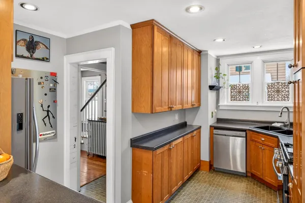 $300,000 | 25 Seabury Street, Rutland, VT 05701