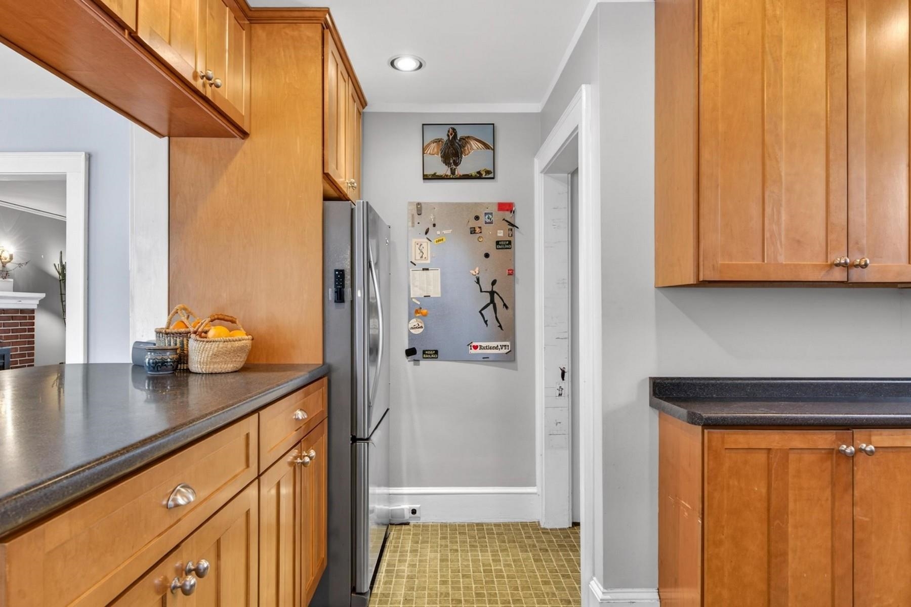 25 Seabury Street Rutland, VT 05701 - Photo 17 of 60