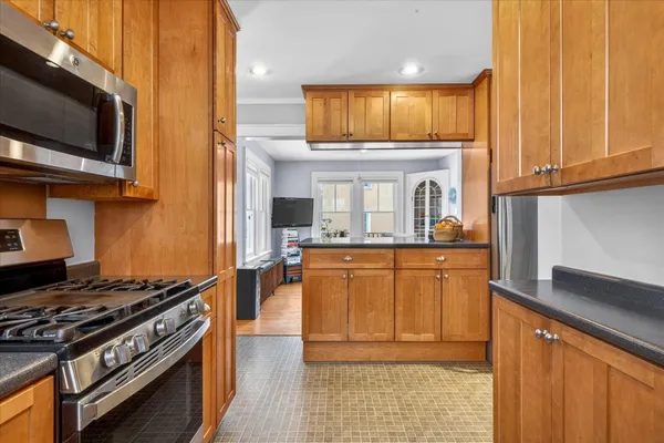 $300,000 | 25 Seabury Street, Rutland, VT 05701