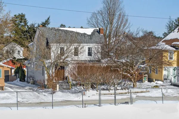 $300,000 | 25 Seabury Street, Rutland, VT 05701